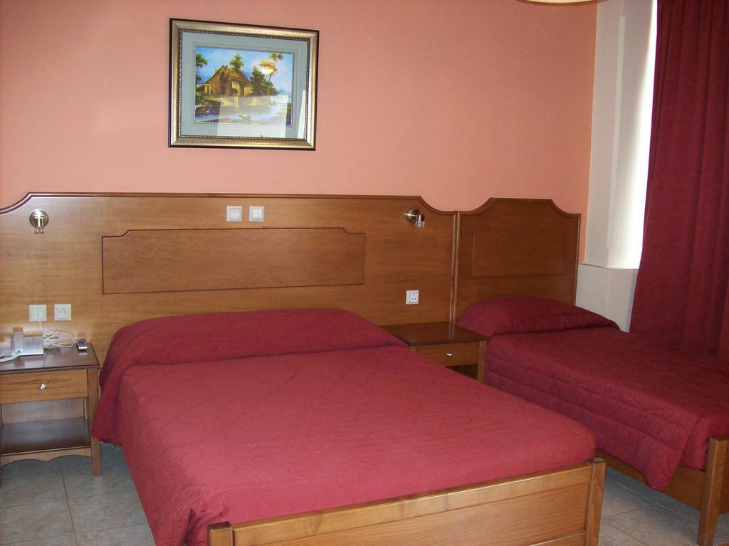 Thomas Bay Hotel Agios Stefanos Avliotes  Rom bilde