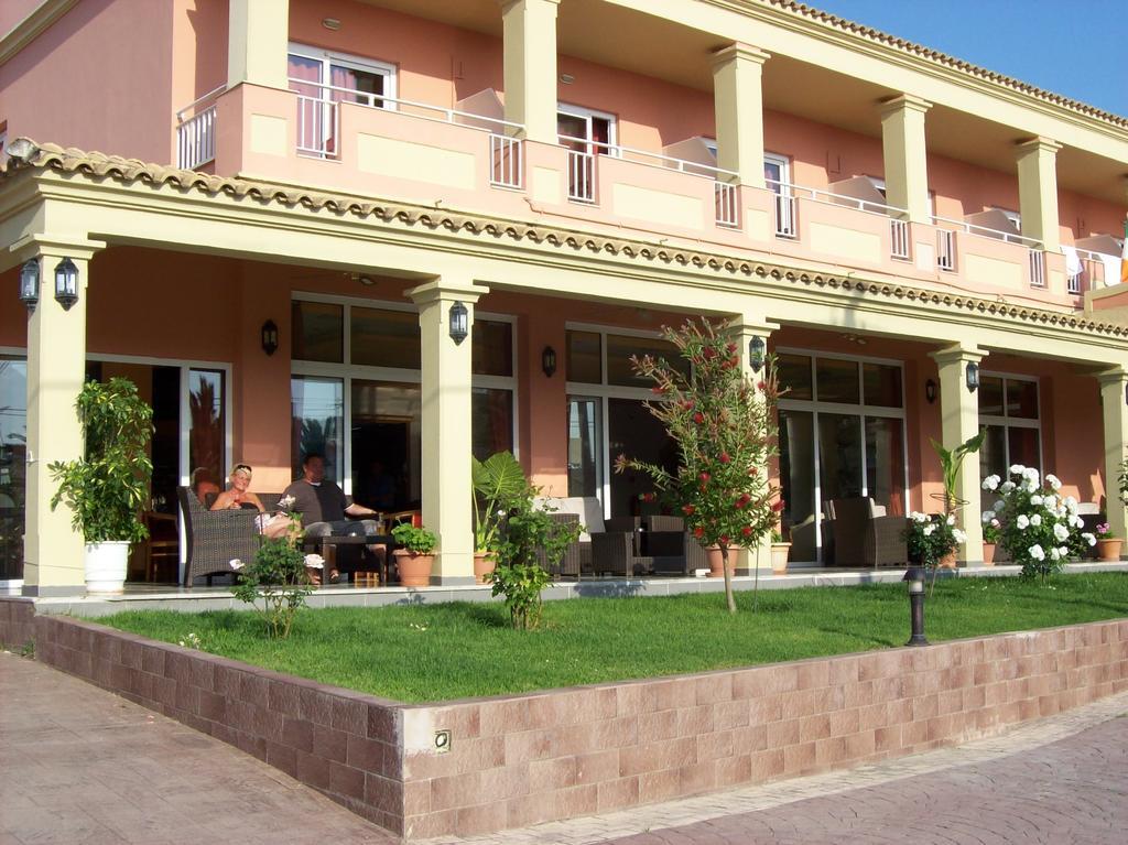 Thomas Bay Hotel Agios Stefanos Avliotes  Eksteriør bilde